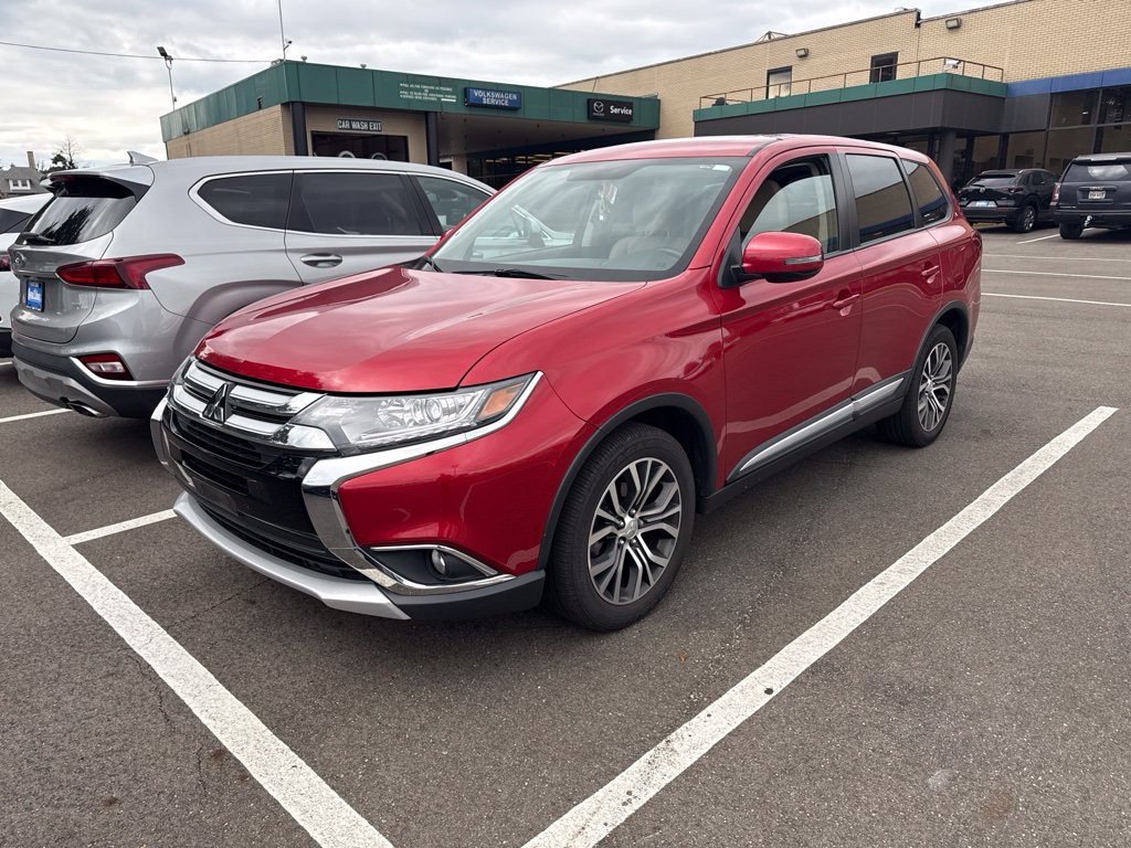 Used 2018 Mitsubishi Outlander SE AWD/4WD image 1
