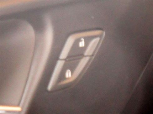 Used 2023 Chevrolet Malibu LT image 28