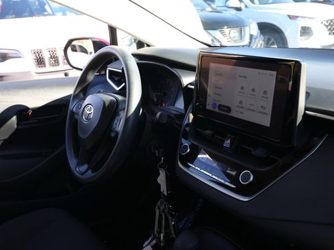 Used 2024 Toyota Corolla LE image 19
