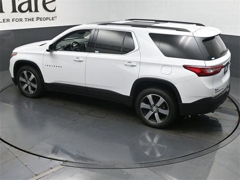 Used 2020 Chevrolet Traverse LT w/ LT Premium Package image 48