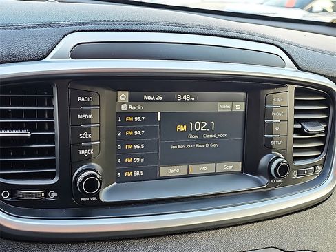 Used 2020 Kia Sorento LX w/ LX I4 Convenience Package image 18