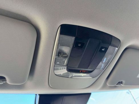 Used 2023 Kia Sportage LX image 29