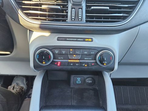 Used 2023 Ford Escape Active image 16