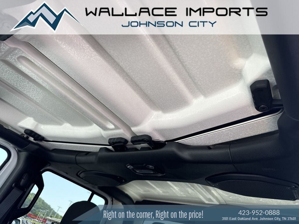Used 2022 Jeep Gladiator Mojave w/ Cold Weather Group AWD/4WD image 15