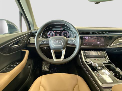 Certified 2025 Audi Q7 3.0T Premium Plus w/ Premium Plus Package AWD/4WD image 11