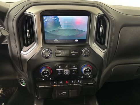 Used 2022 Chevrolet Silverado 1500 RST w/ Z71 Off-Road Package AWD/4WD image 24
