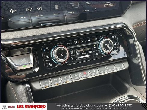Certified 2023 GMC Sierra 1500 AT4 w/ AT4 Preferred Package AWD/4WD image 30