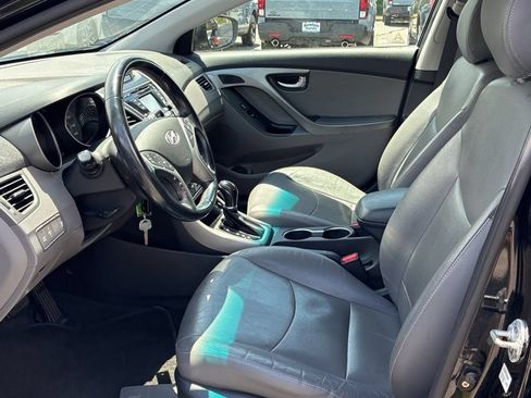 Used 2015 Hyundai Elantra Limited FWD image 10
