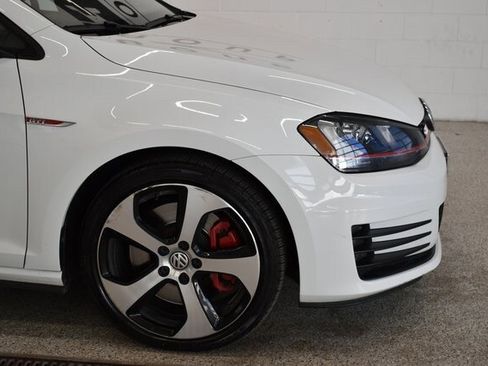 Used 2015 Volkswagen Golf 4-Door image 13