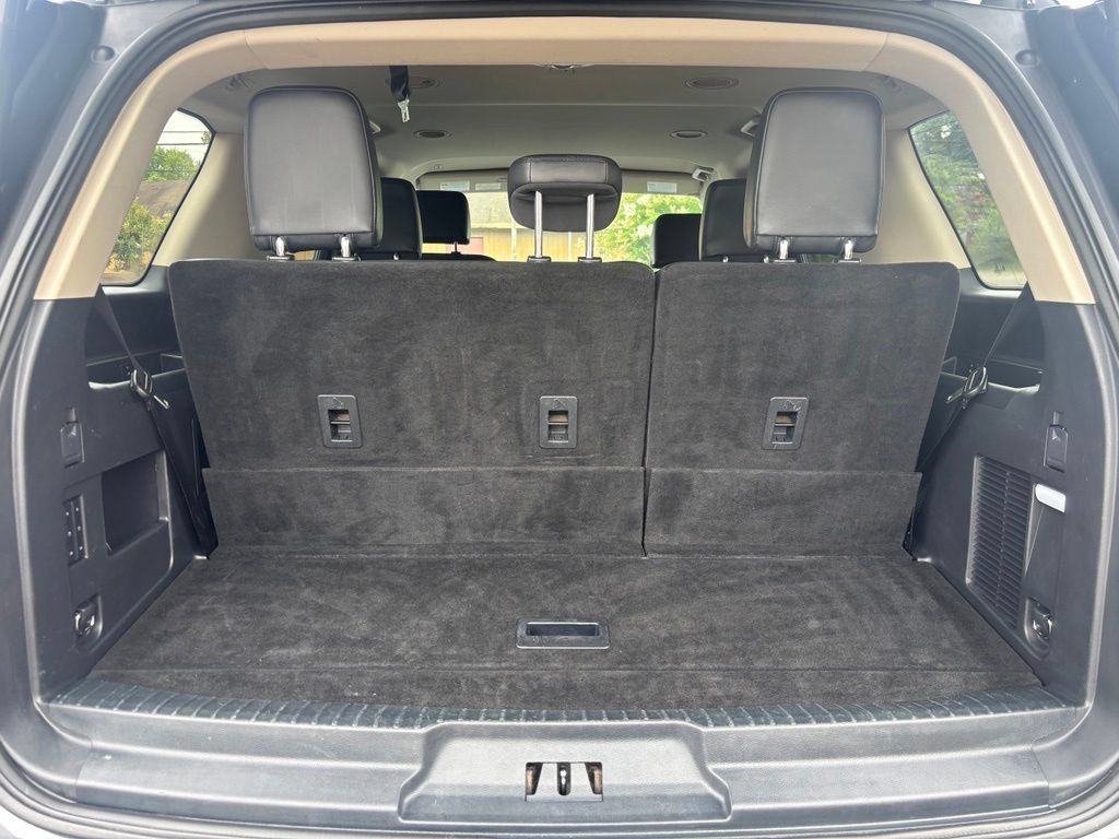 Used 2024 Ford Expedition XLT AWD/4WD image 12