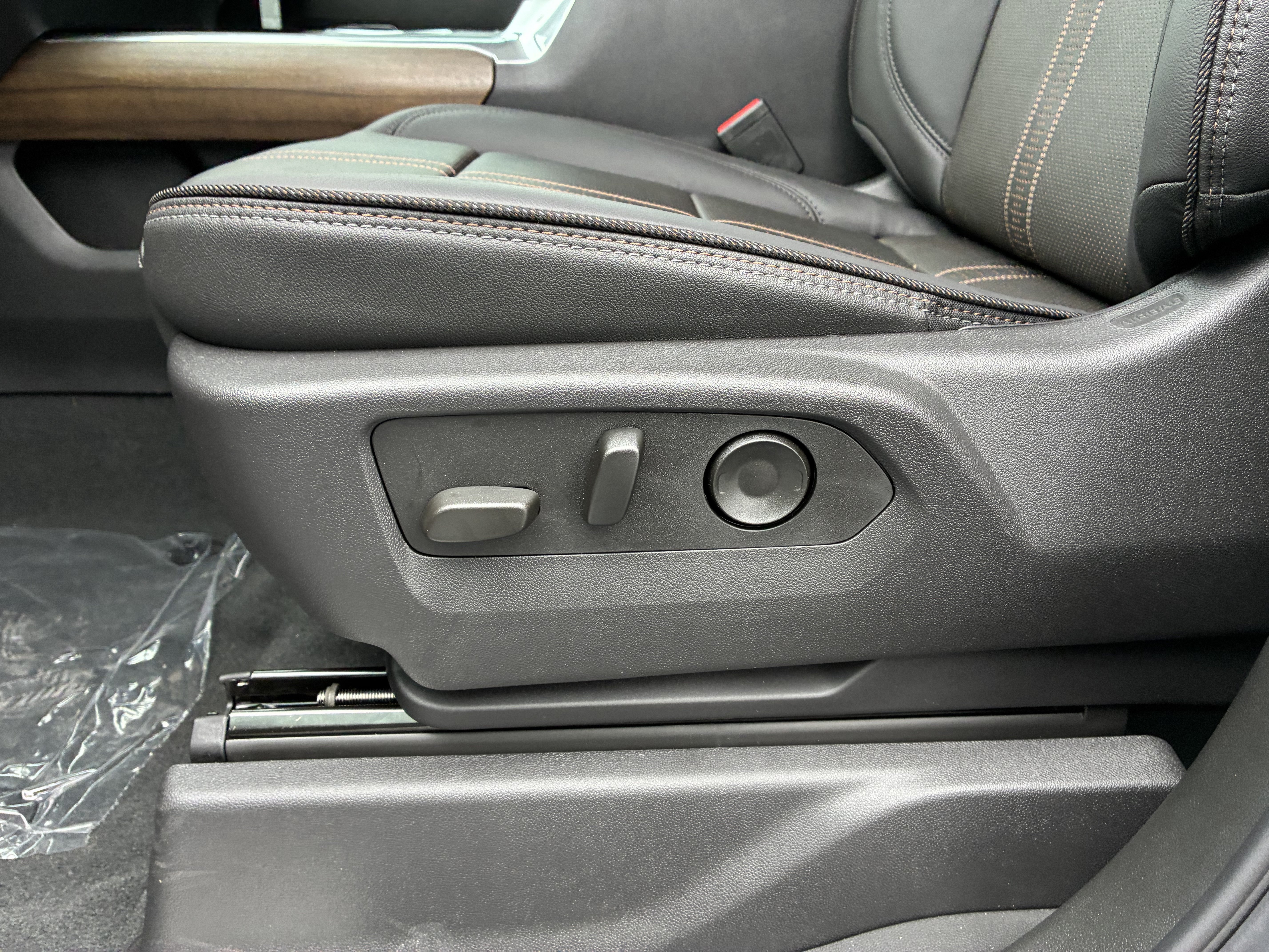 New 2026 Chevrolet Silverado 2500 High Country w/ Technology Package AWD/4WD image 27