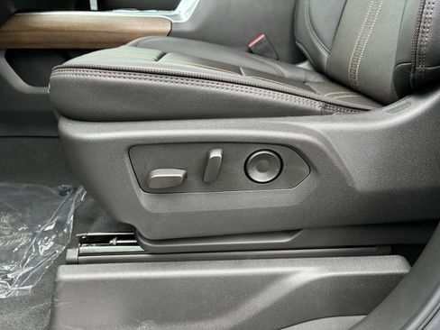New 2026 Chevrolet Silverado 2500 High Country w/ Technology Package AWD/4WD image 27