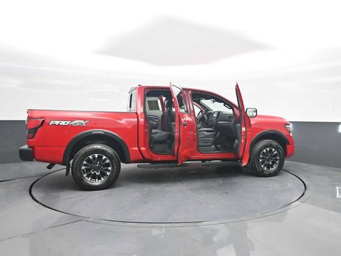 Used 2024 Nissan Titan PRO-4X w/ Pro-4x Convenience Package AWD/4WD image 45