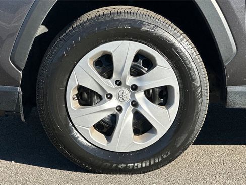 Used 2024 Toyota RAV4 LE image 31