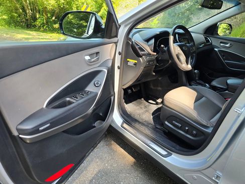 Used 2013 Hyundai Santa Fe Limited AWD/4WD image 21