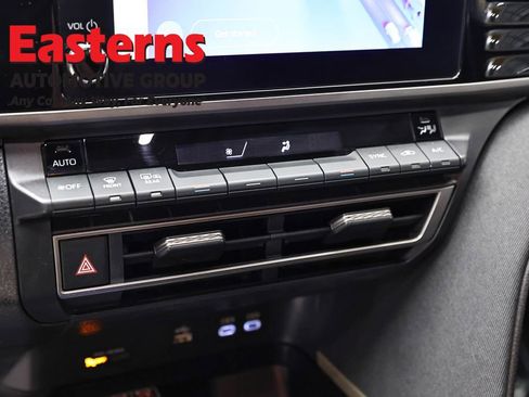 Used 2025 Toyota Camry LE FWD image 19