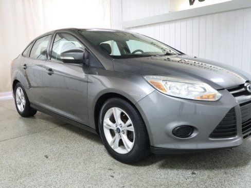Used 2014 Ford Focus SE FWD image 5