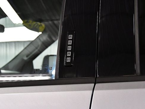 Used 2024 Ford F250 XLT image 18