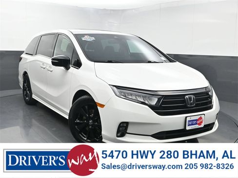 Used 2023 Honda Odyssey Sport image 1