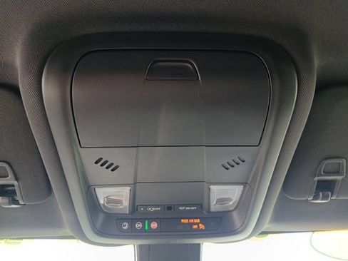 Used 2024 Chevrolet Equinox RS AWD/4WD image 18