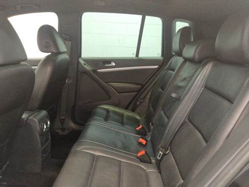 Used 2014 Volkswagen Tiguan R-Line image 18