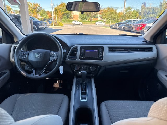Used 2017 Honda HR-V LX image 12