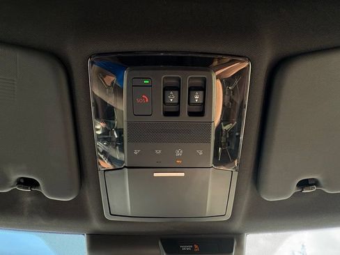 Used 2025 Mitsubishi Outlander SEL FWD image 33