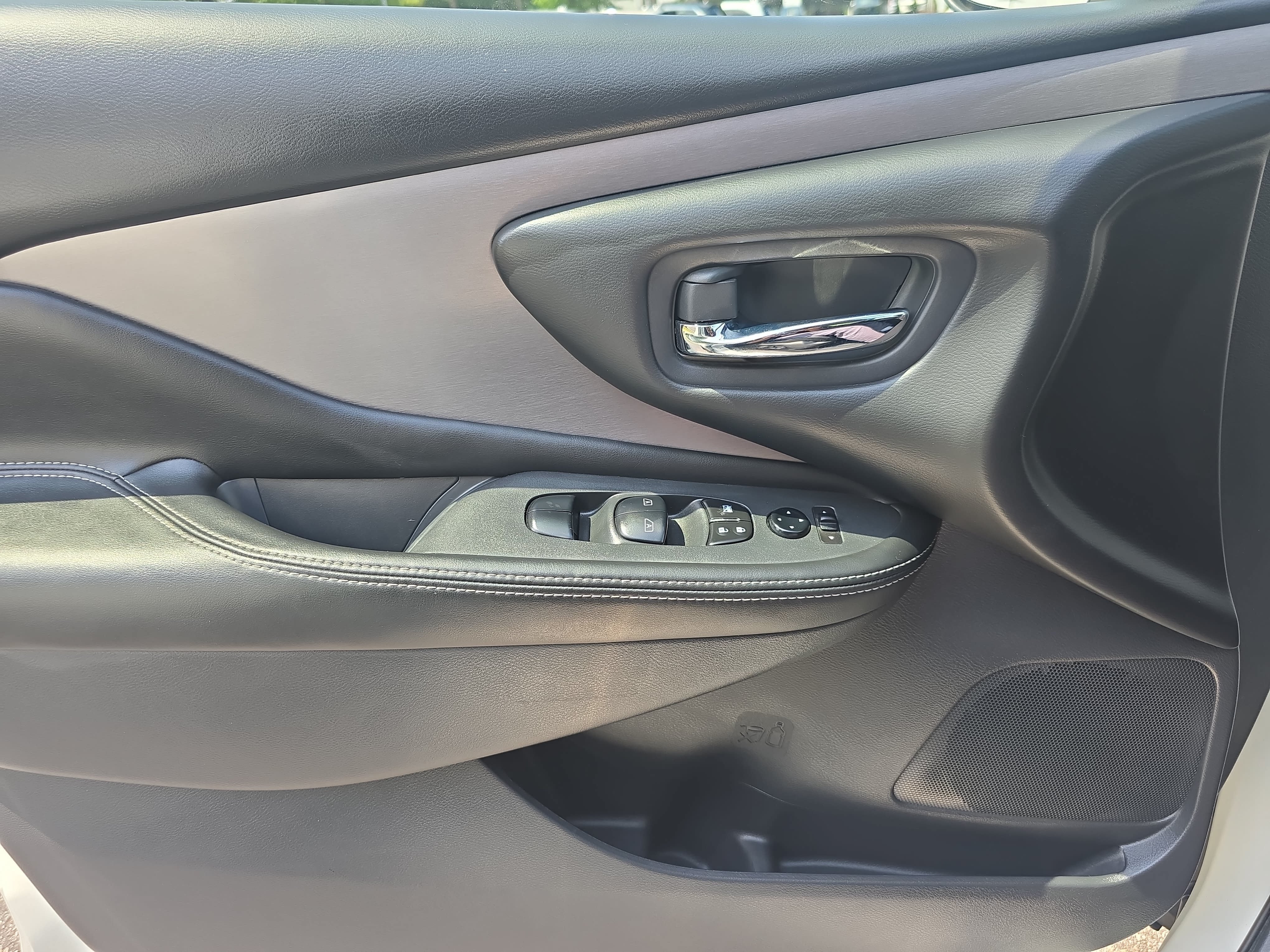 Used 2023 Nissan Murano SV w/ SV Midnight Edition Package AWD/4WD image 25
