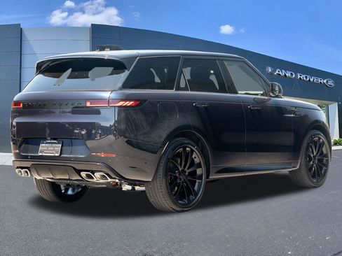 New 2026 Land Rover Range Rover Sport Dynamic SE AWD/4WD image 4