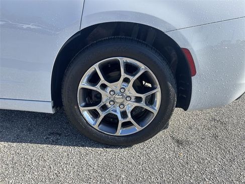 Used 2016 Dodge Charger SXT image 30