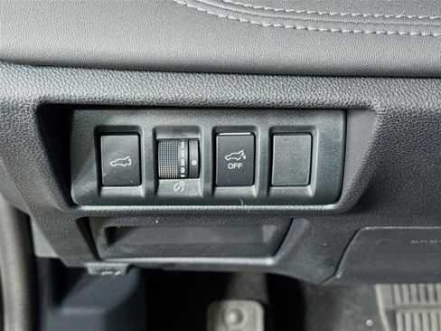 Used 2024 Subaru Outback Limited image 11