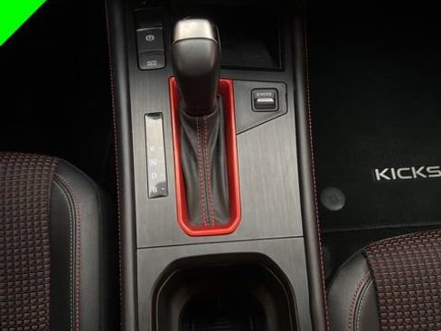 Certified 2025 Nissan Kicks SR image 11