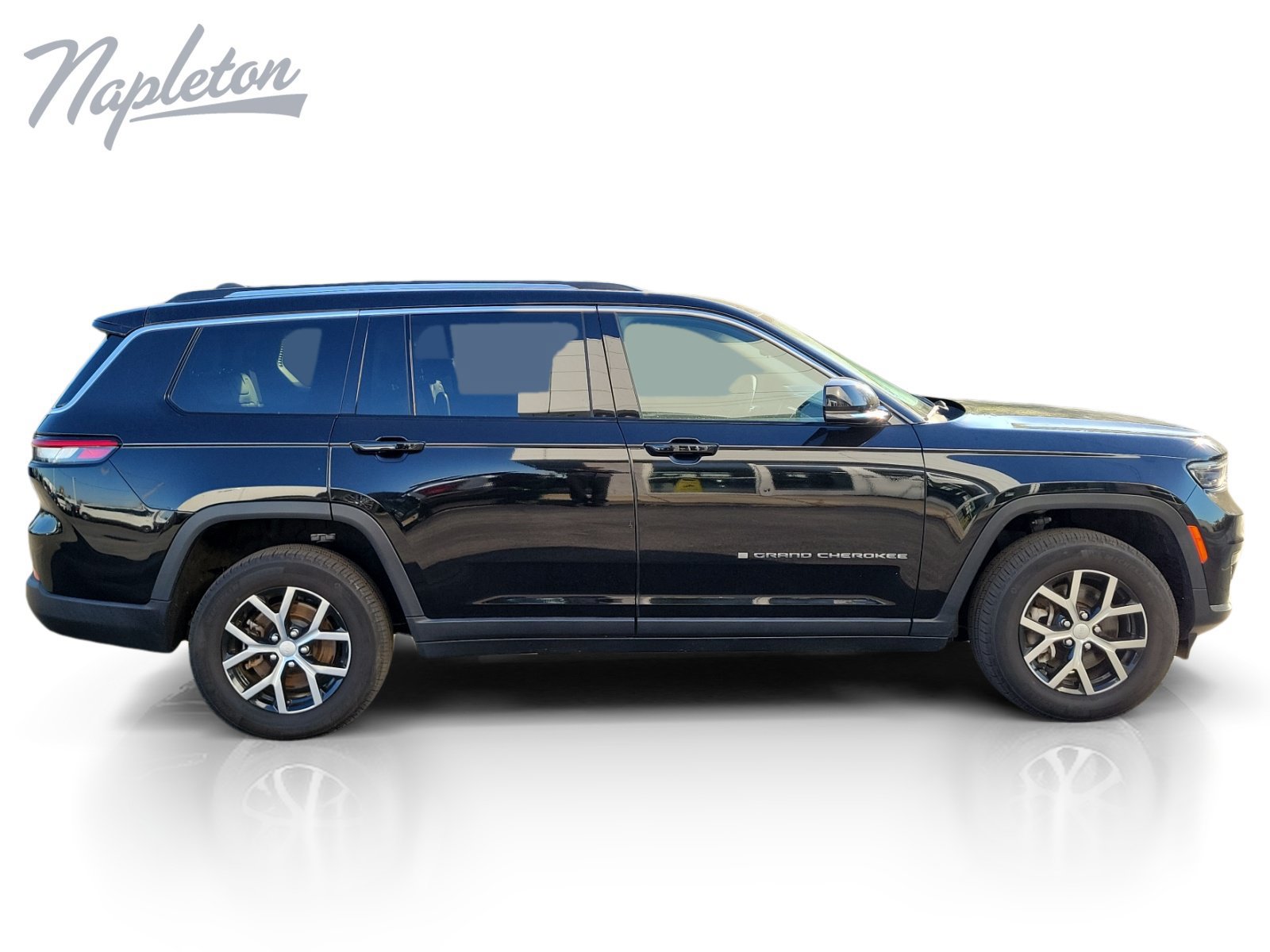 Used 2023 Jeep Grand Cherokee L Limited AWD/4WD image 7