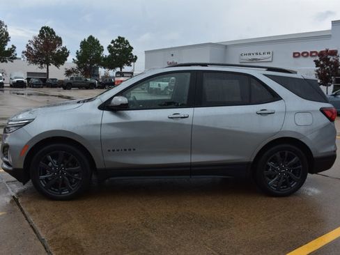 Used 2023 Chevrolet Equinox RS image 9