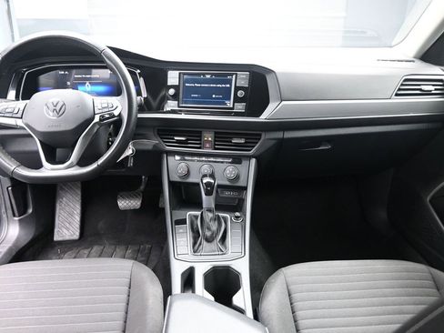 Used 2024 Volkswagen Jetta S image 9