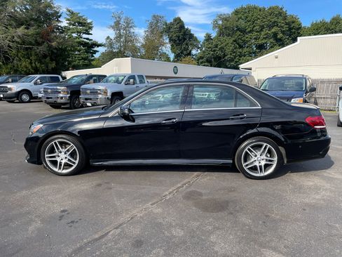 Used 2016 Mercedes-Benz E 350 4MATIC Sedan image 3