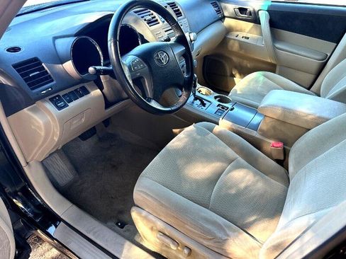 Used 2010 Toyota Highlander 4WD image 11