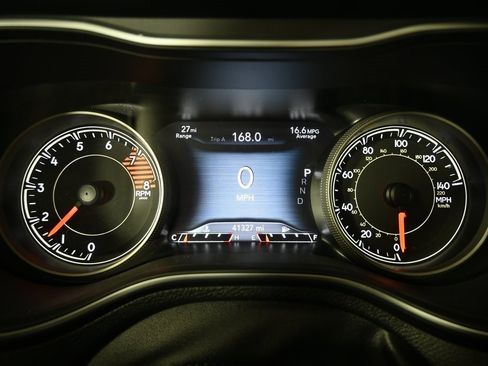 Used 2022 Jeep Cherokee Limited image 25