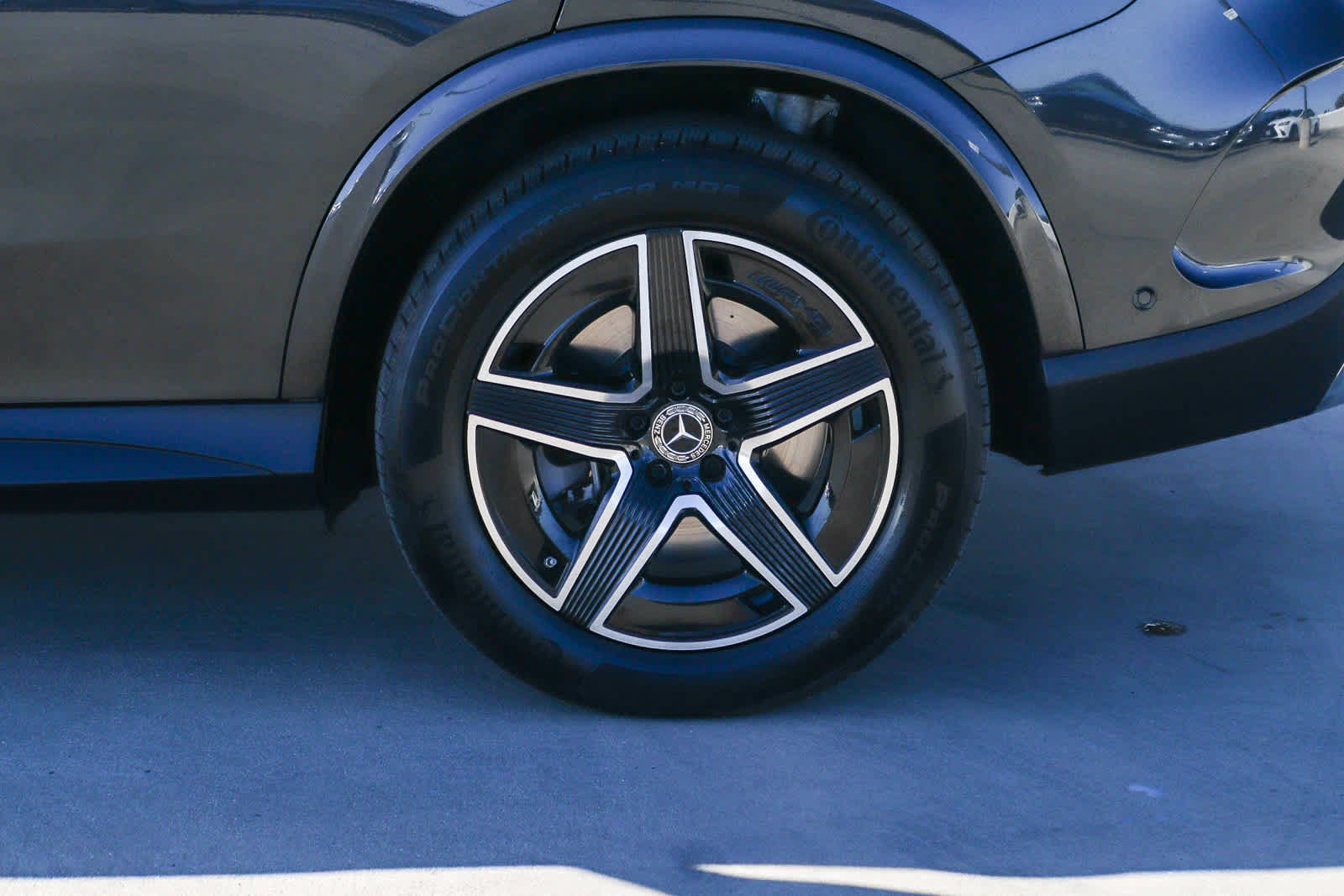 Used 2025 Mercedes-Benz GLC 350e 4MATIC image 12