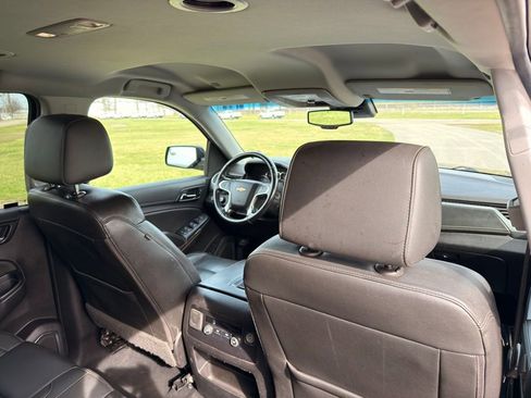 Used 2018 Chevrolet Suburban LT image 38