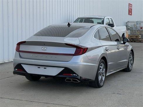 Used 2020 Hyundai Sonata SEL w/ Convenience Package image 4