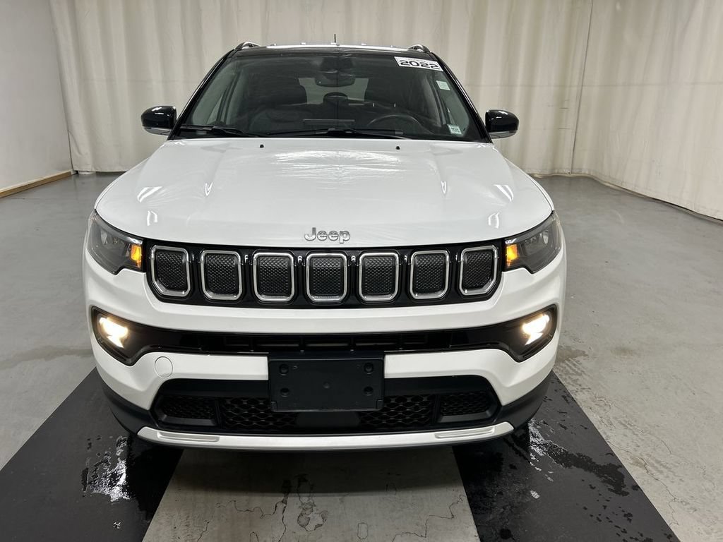Used 2022 Jeep Compass Limited AWD/4WD image 3