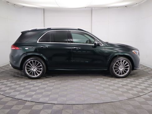 Used 2024 Mercedes-Benz GLE 450 4MATIC image 4