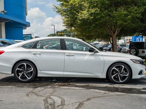 Used 2022 Honda Accord Sport Special Edition image 3