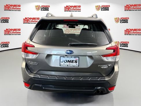 Used 2021 Subaru Forester Limited AWD/4WD image 17