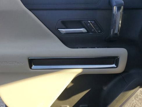 New 2026 GMC Hummer EV SUV AWD/4WD image 16