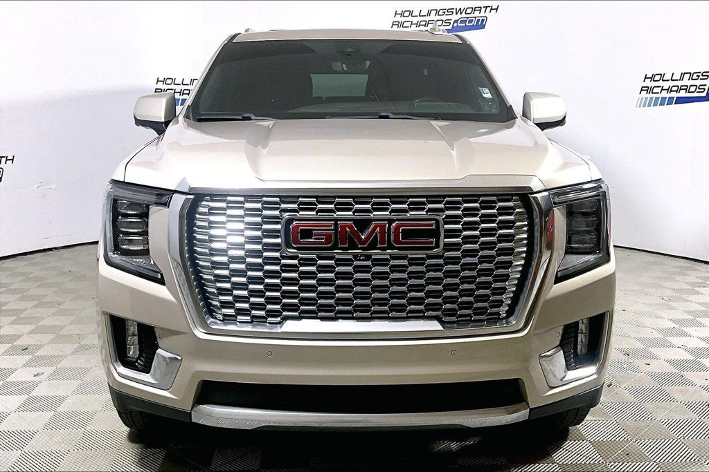 Used 2021 GMC Yukon Denali w/ Denali Premium Package RWD image 2