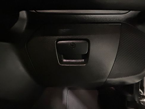 Used 2021 Jeep Wrangler Unlimited Sahara AWD/4WD image 24