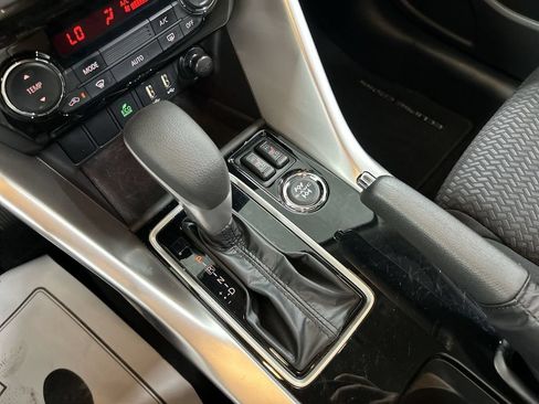 Used 2024 Mitsubishi Eclipse Cross LE AWD/4WD image 17