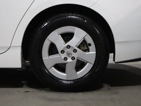 Used 2010 Toyota Prius Five FWD image 4